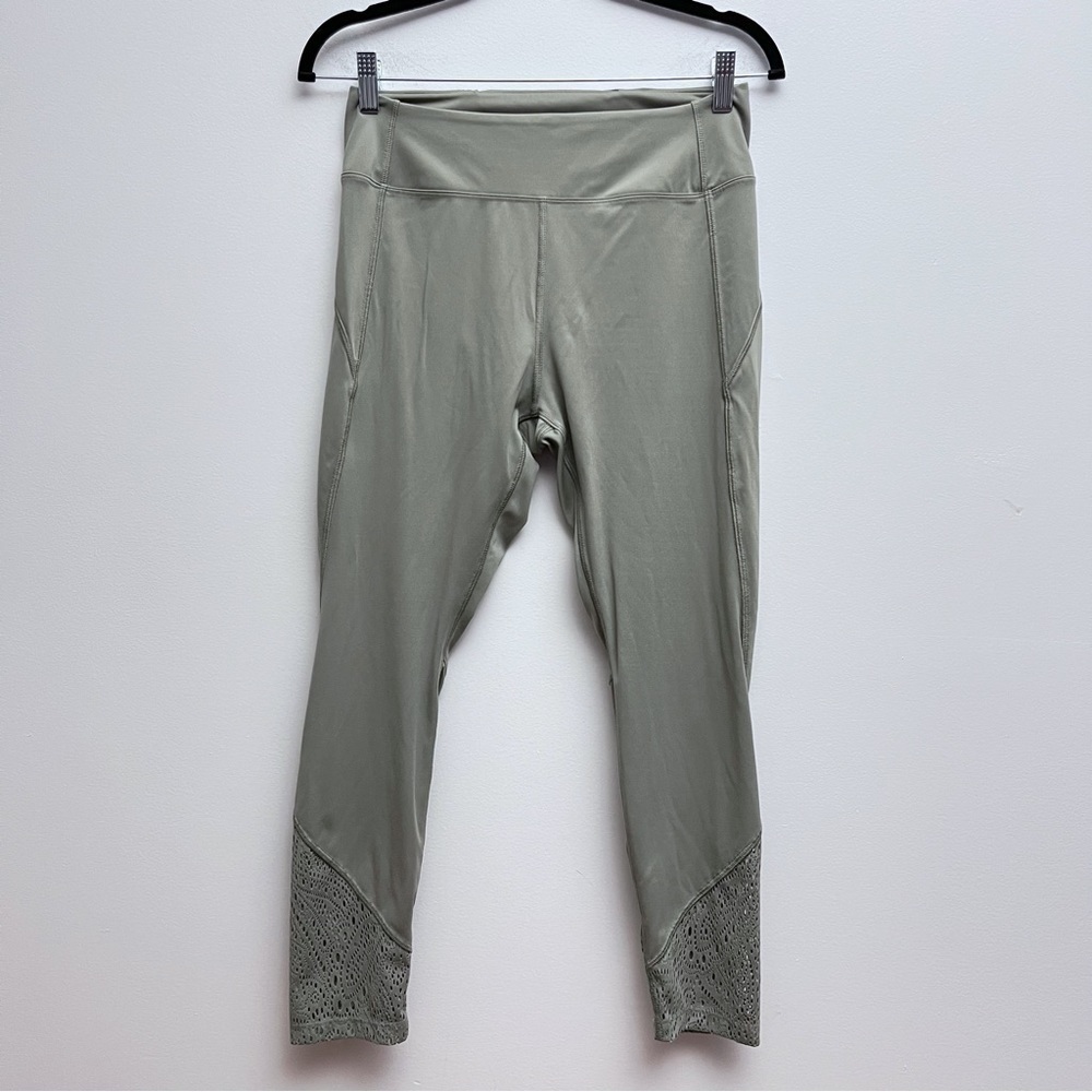 Pink Sport Sage Green Eyelet Cut Out 7/8 Length Seamless Leggings Women’s Large